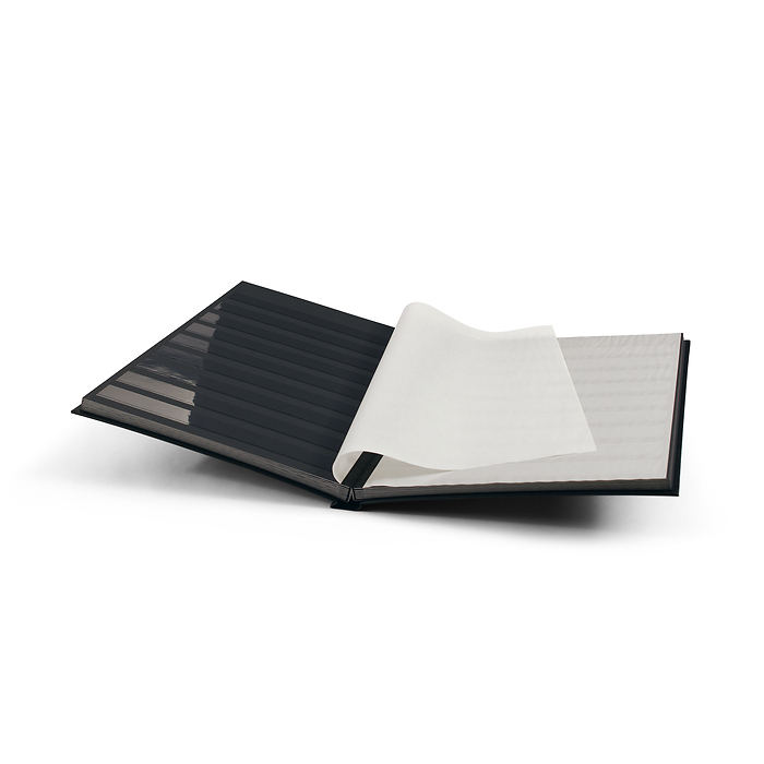 Basic Einsteckbuch, DIN A4, 32 schwarze Seiten, unwattierter Einband, schwarz