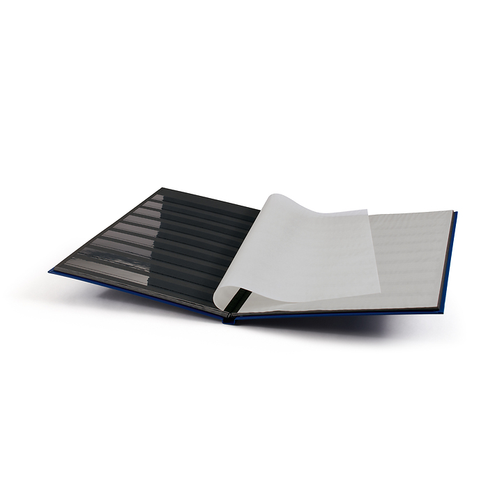 Basic Einsteckbuch, DIN A4, 16 schwarze Seiten, unwattierter Einband, blau