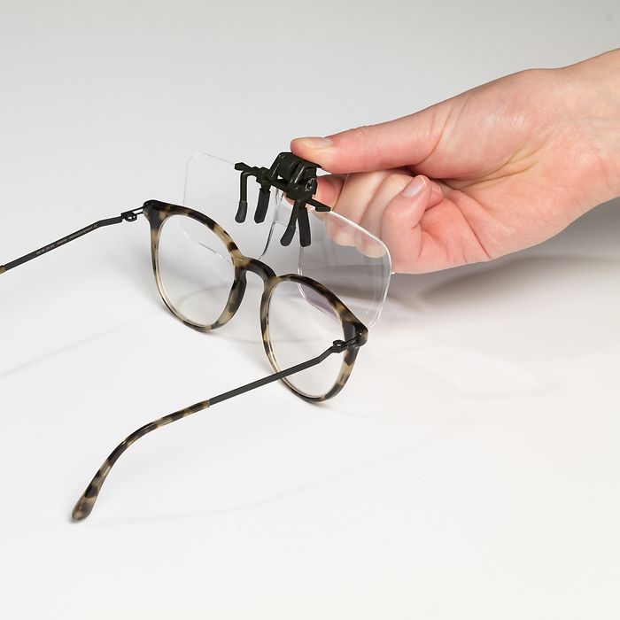 Lupenbrille CLIP mit 2-facher Vergrößerung