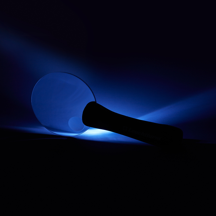 Leselupe READ - 2,5-fache Vergrößerung mit LED - Ø 90 mm